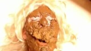 Pervert American scat girl takes shit in her mouth and has dirty anal fuck