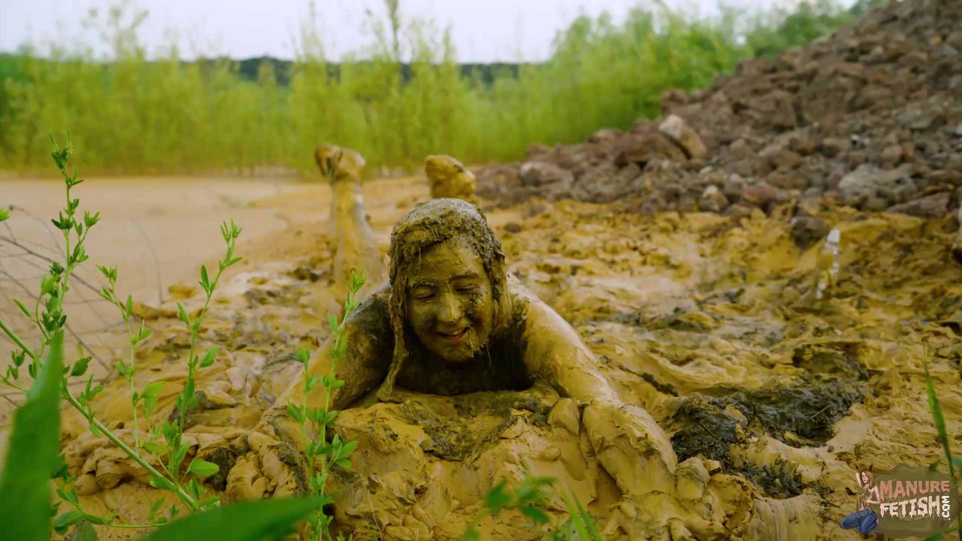 Japanese Mud Sex - Orgasm in mud and manure xxx porn video | Pervert Tube