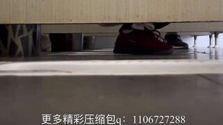 Women poop in dirty toilets 17