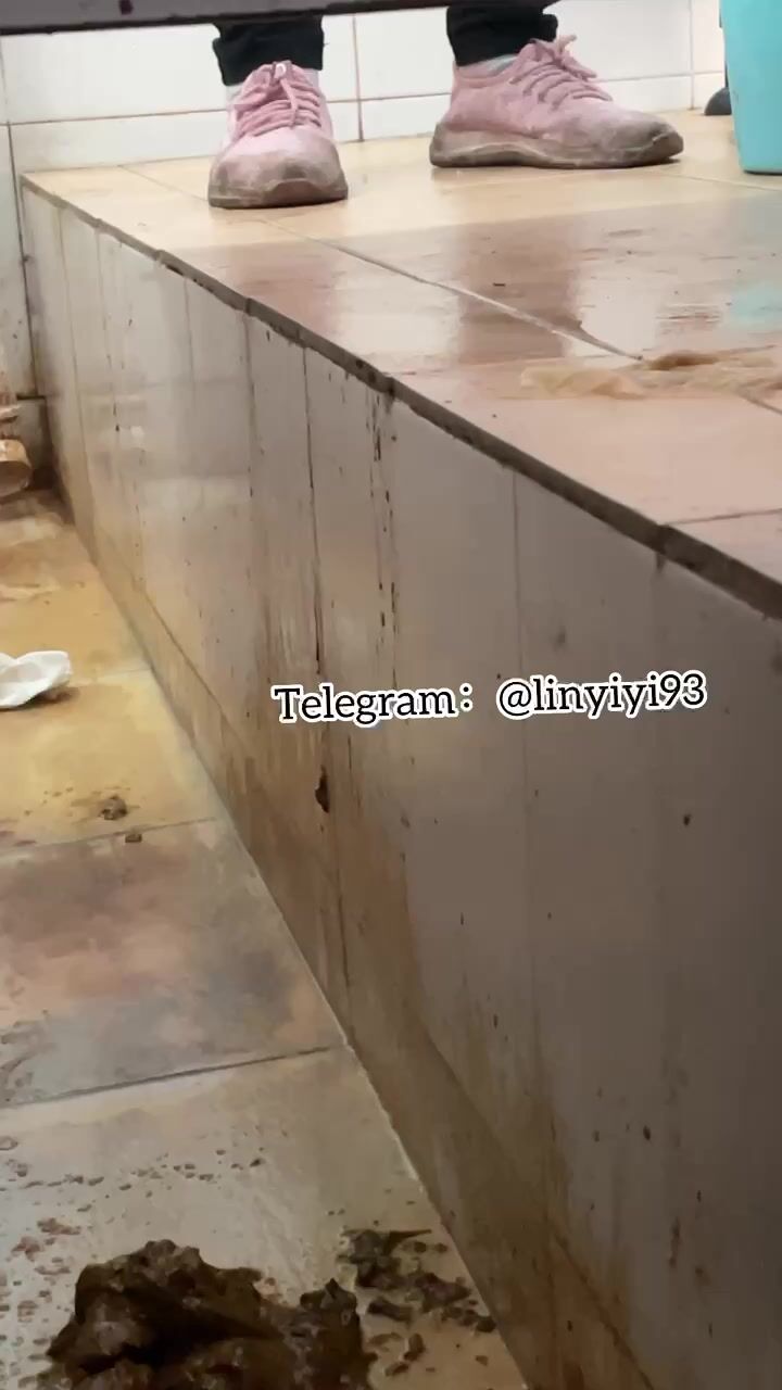 voyeur chinese public shit toilet  Beautiful women pooping in the toilet 47 XXX Porn Video - PervertTube.com