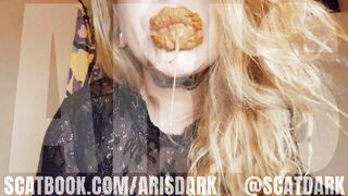 @scatdark chewing shit
