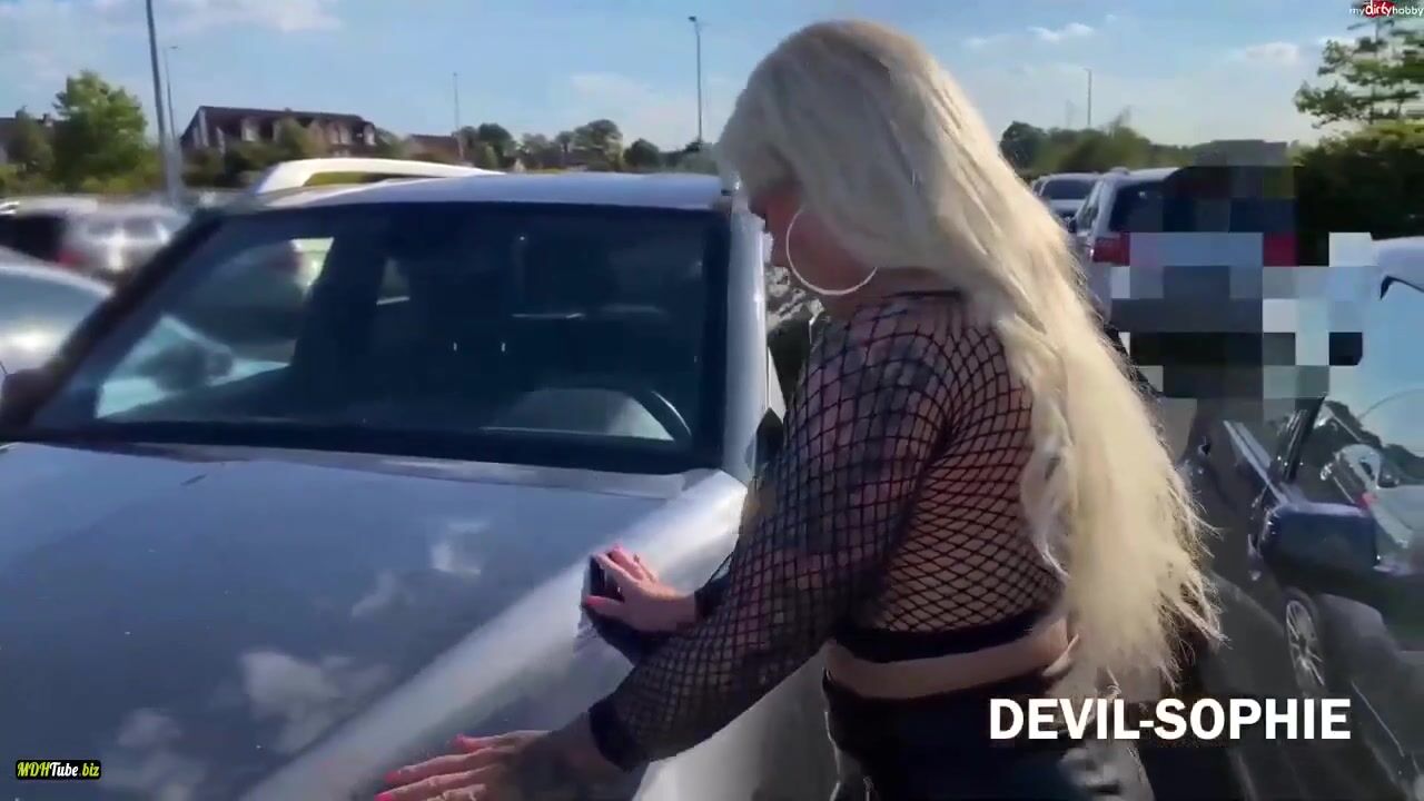 Naught MILF ridding a tow hitch then pissing on a windscreen in the car park xxx porn video Pervert Tube photo