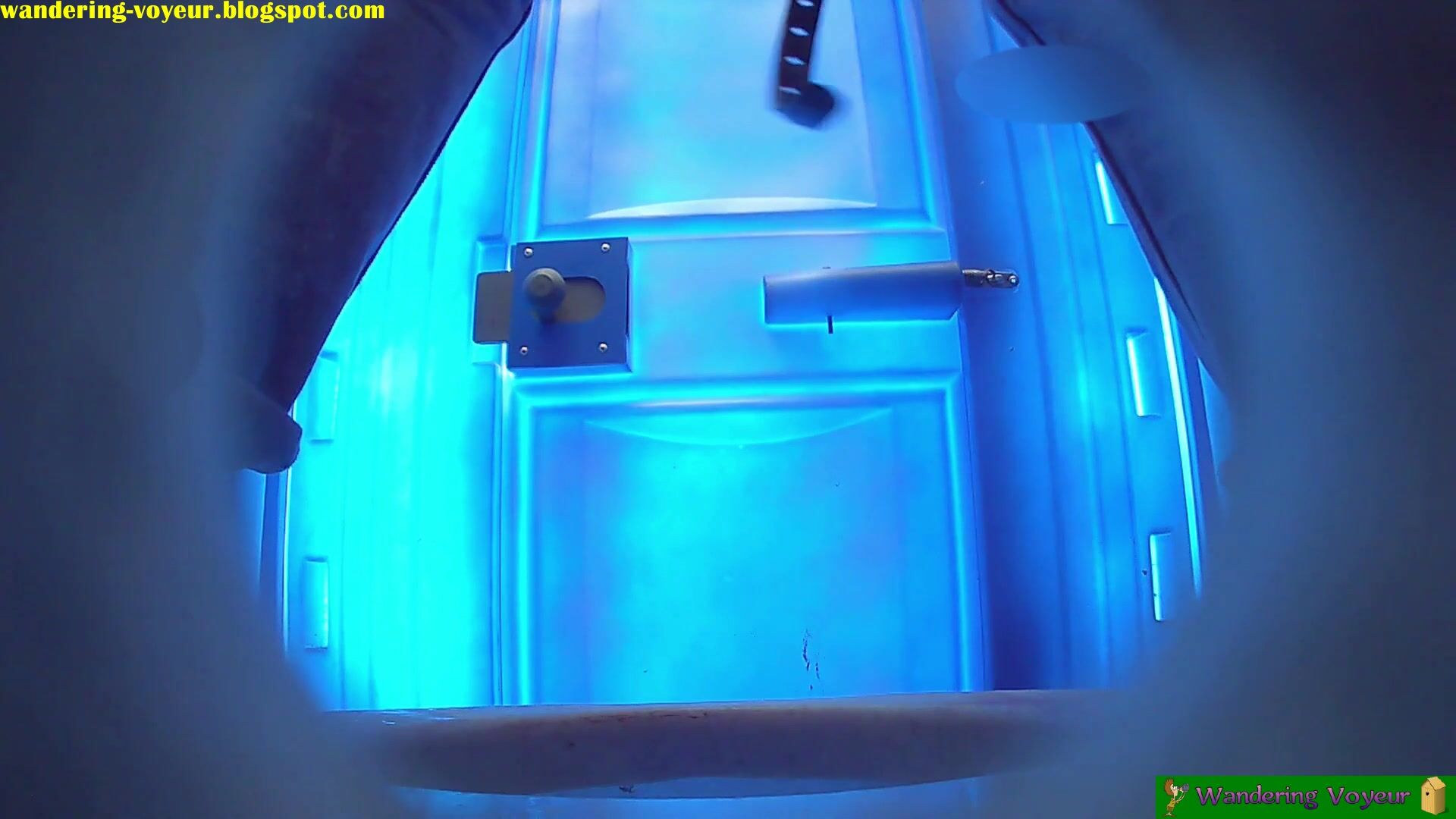 RUSSIAN PUBLIC BIO TOILET HIDDEN SPY CAM 3 XXX Porn Video - PervertTube.com